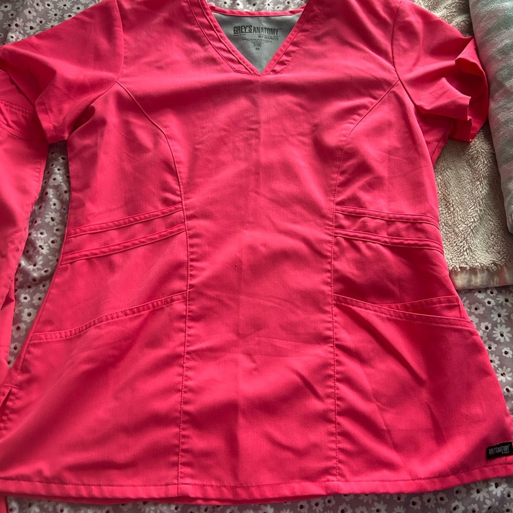Grey's Anatomy Women's Pink Scrub Set Top and Bottoms - Picture 2 of 4